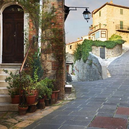 Palazzo Pio III - Residenza D'Epoca Bed & Breakfast Sarteano Exterior foto