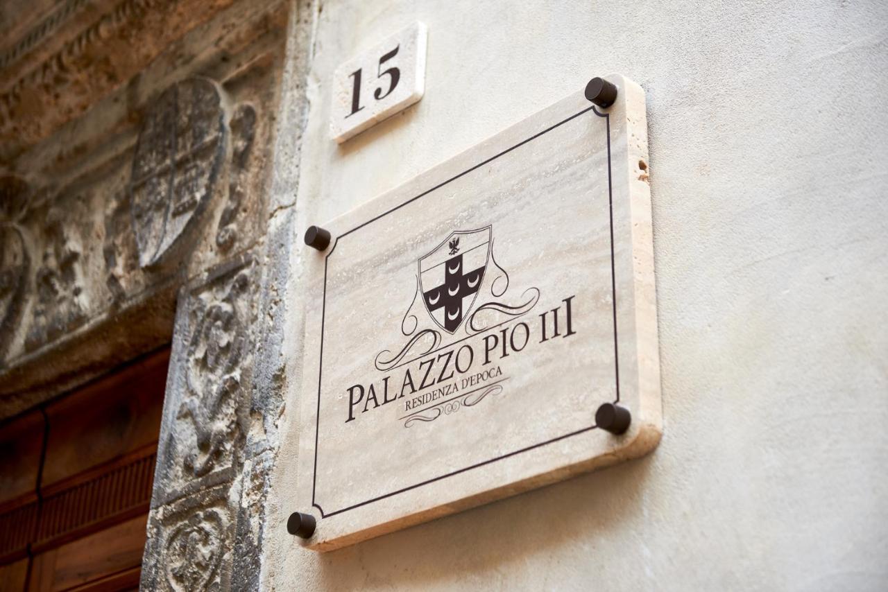 Palazzo Pio III - Residenza D'Epoca Bed & Breakfast Sarteano Exterior foto
