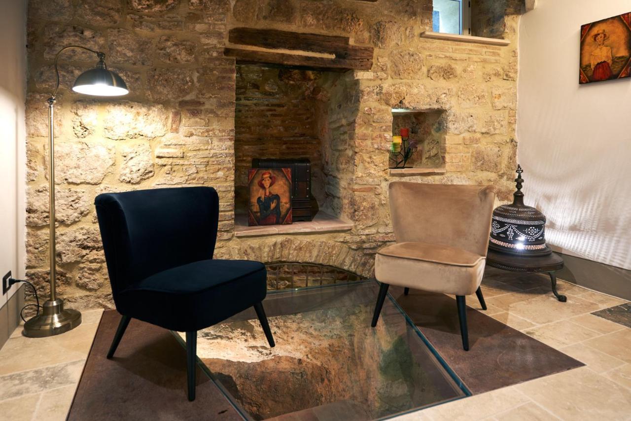 Palazzo Pio III - Residenza D'Epoca Bed & Breakfast Sarteano Exterior foto