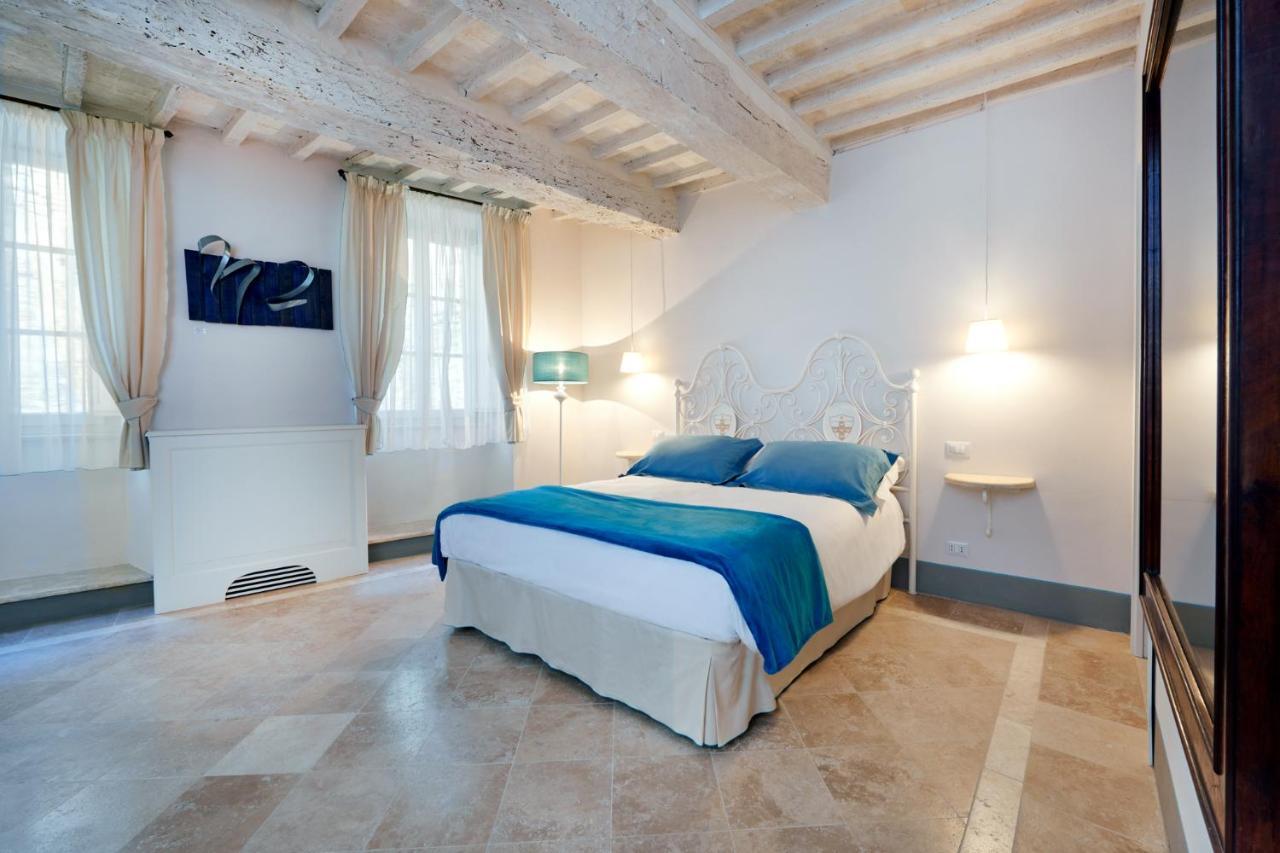 Palazzo Pio III - Residenza D'Epoca Bed & Breakfast Sarteano Exterior foto