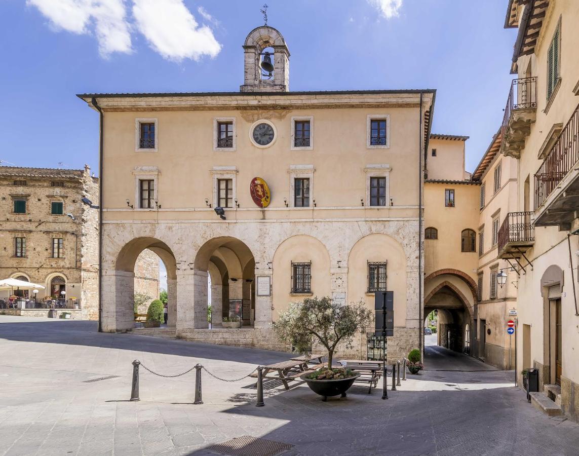 Palazzo Pio III - Residenza D'Epoca Bed & Breakfast Sarteano Exterior foto